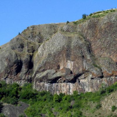 Orgues basaltique vue de loin